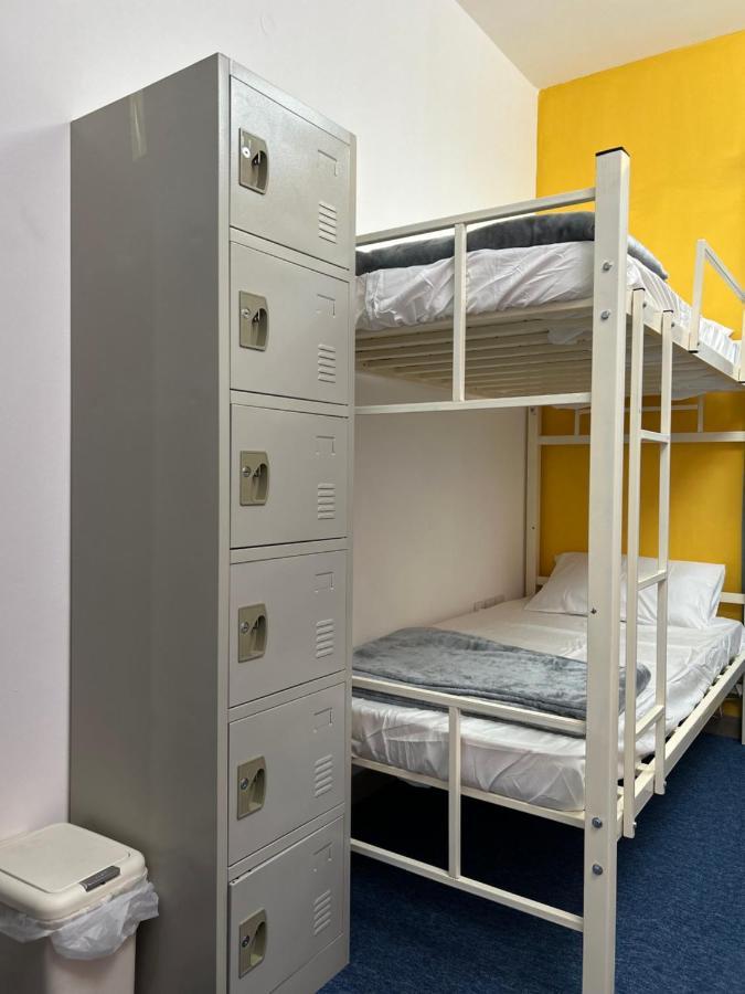 Basil Hostel مسقط المظهر الخارجي الصورة