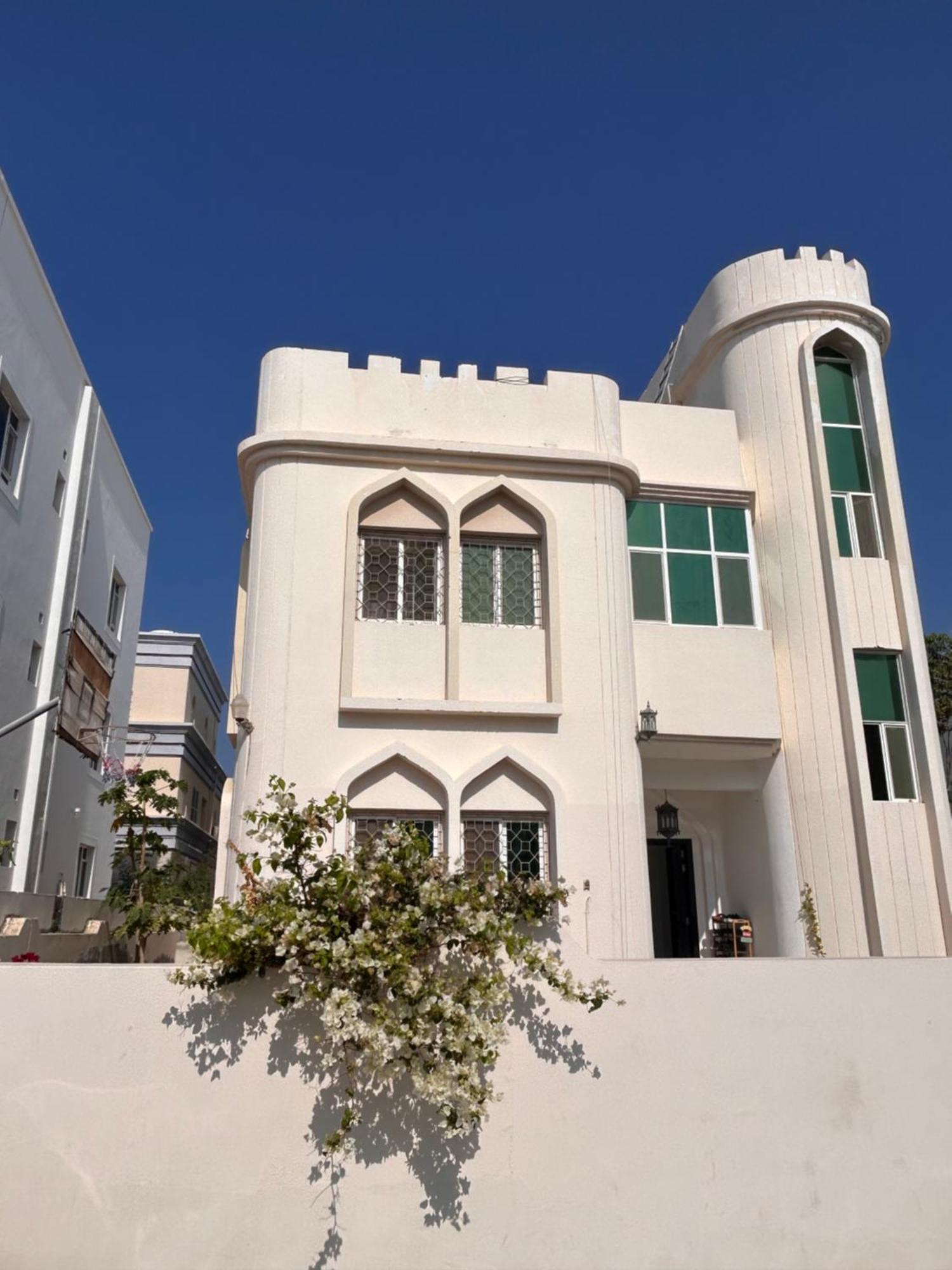 Basil Hostel مسقط المظهر الخارجي الصورة