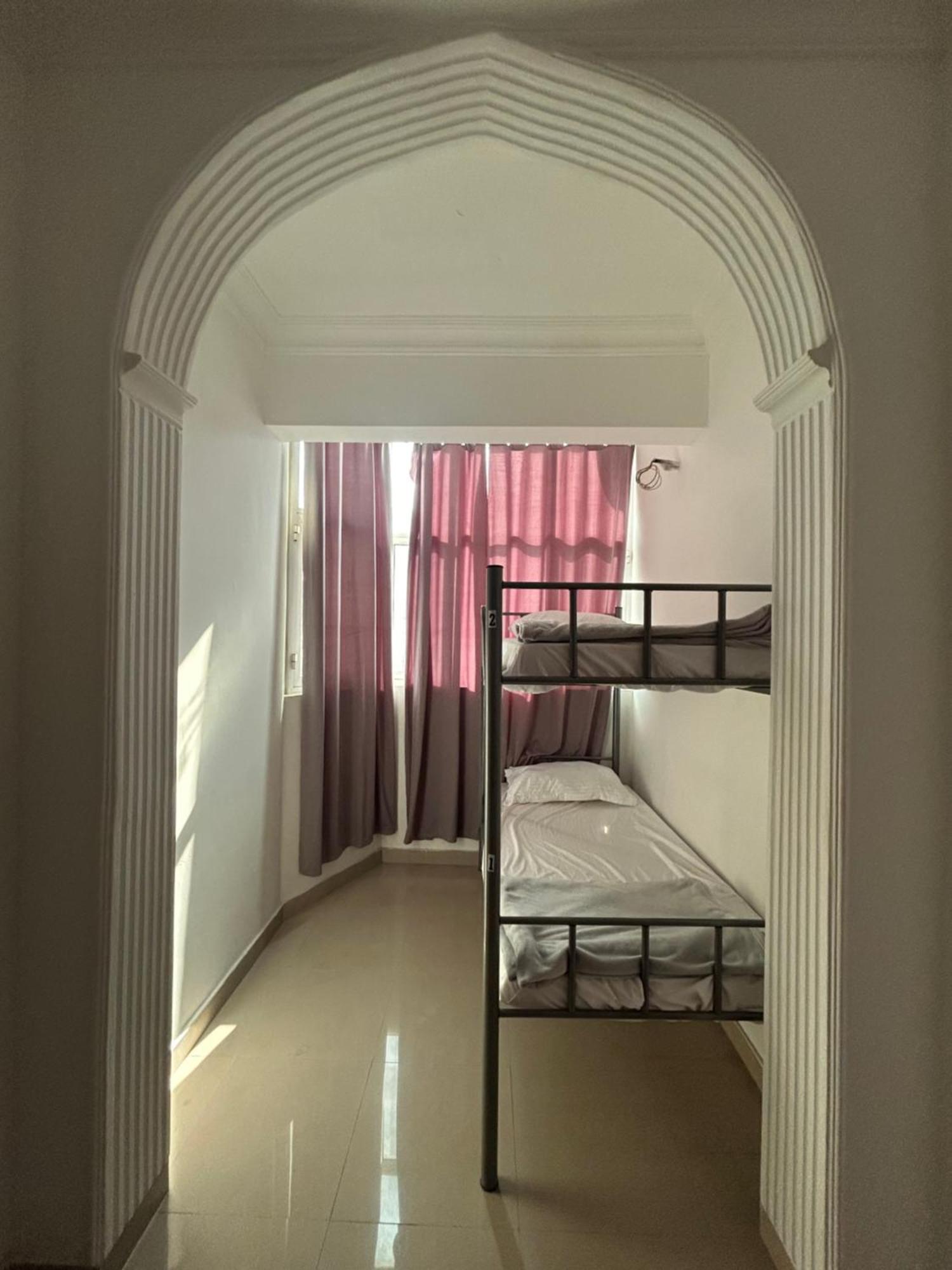 Basil Hostel مسقط المظهر الخارجي الصورة