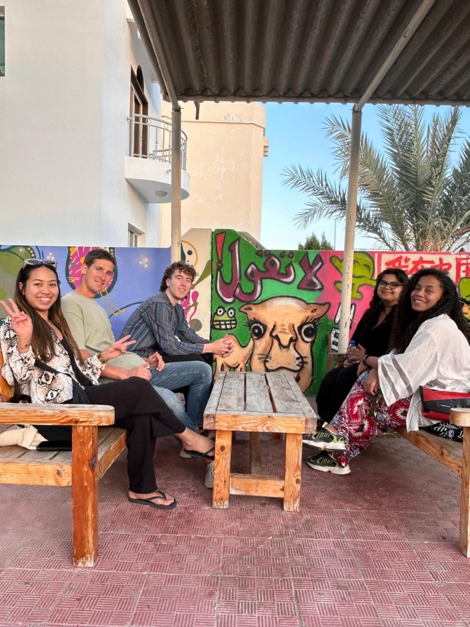 Basil Hostel مسقط المظهر الخارجي الصورة