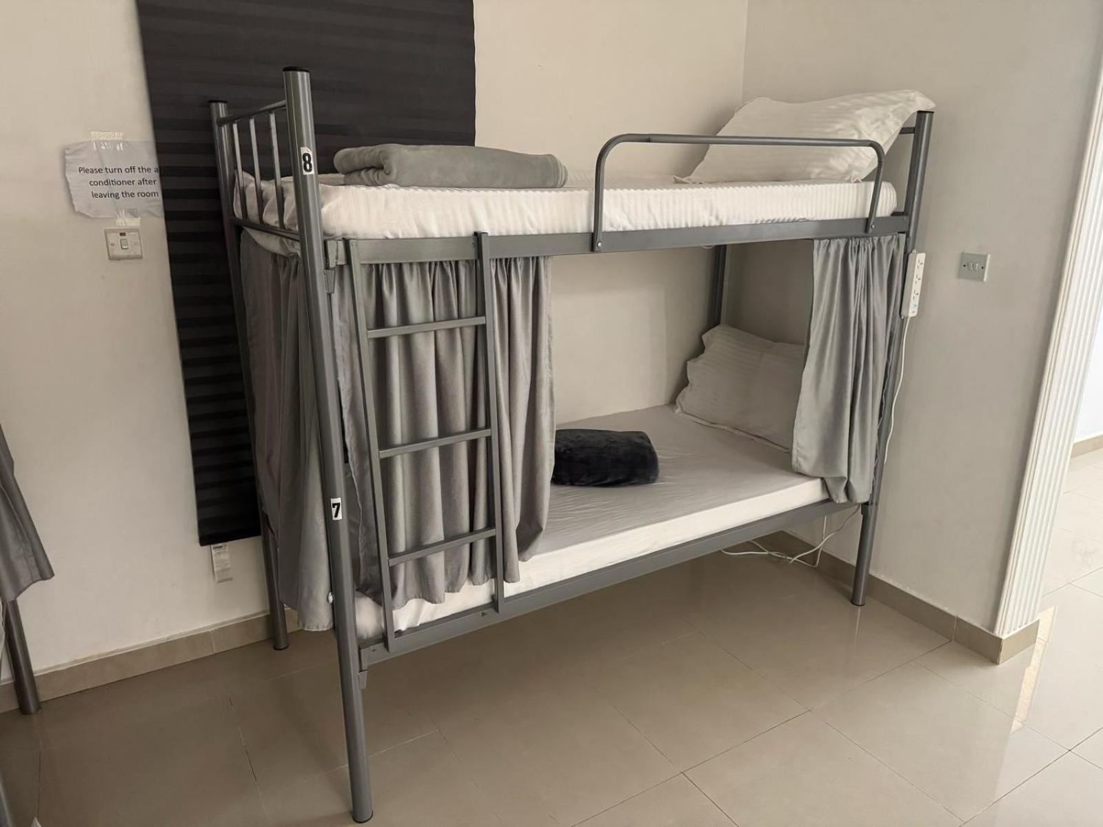 Basil Hostel مسقط المظهر الخارجي الصورة